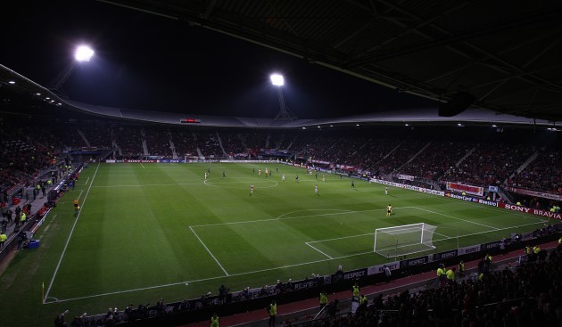 Soccer - UEFA Champions League - Group H - AZ Alkmaar v Arsenal - DSB Stadion