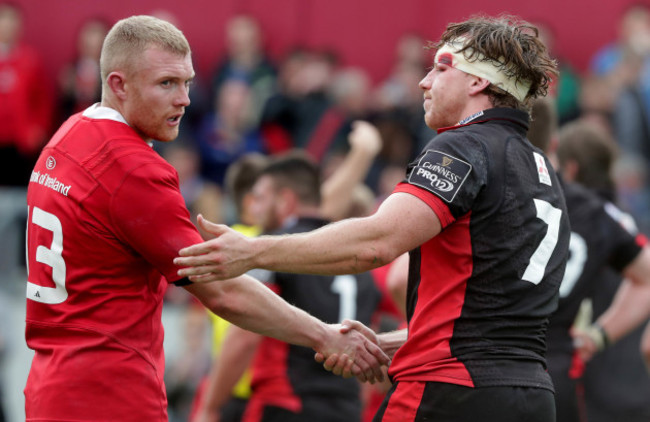 Keith Earls shakes hands with Hamish Watson