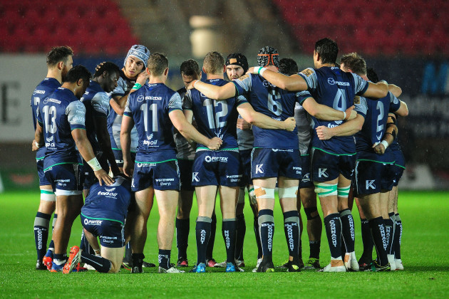 The Connacht team huddle before kick-off