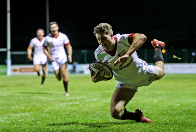 Michael Courtney scores a second try