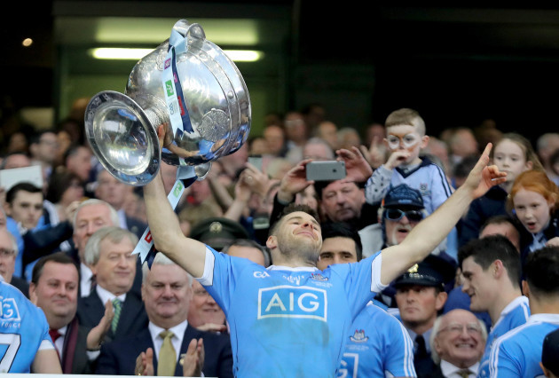 Kevin McManamon lifts The Sam Maguire