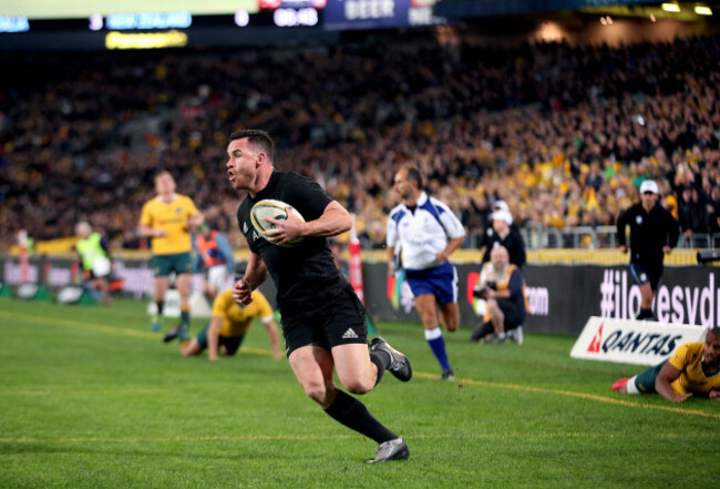 Ryan Crotty runs in a try