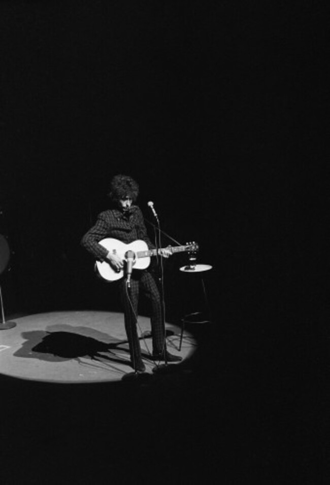 PARIS BOB DYLAN