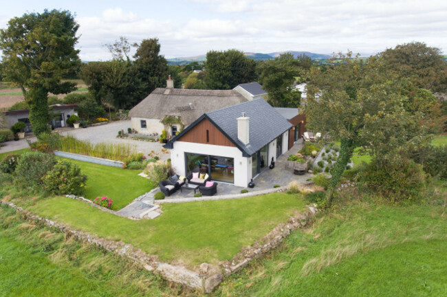 e125b14facc9b93754a964c39703075a