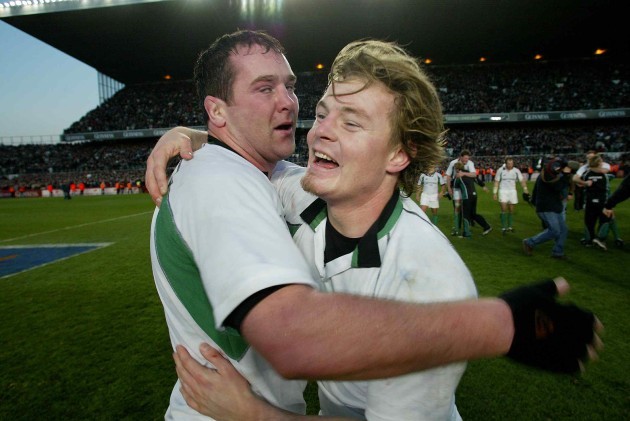 Anthoney Foley celebrates with Brian O'Driscoll