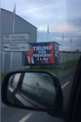 trumpsign2