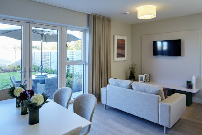 8b8feca971f4a0c200033b10556aebab