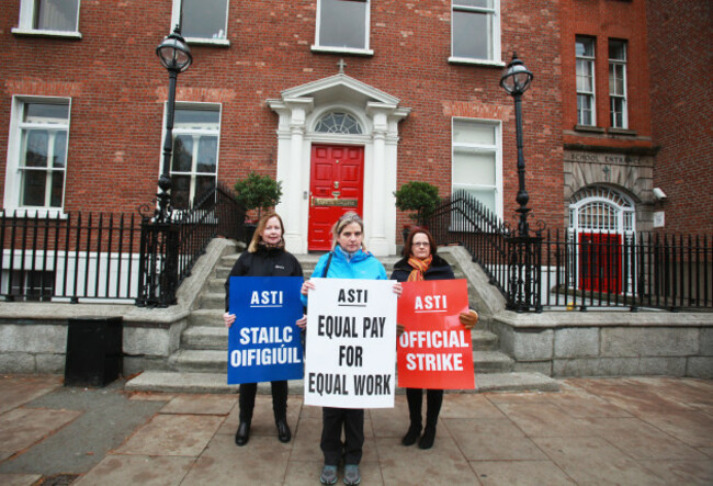27/10/2016. ASTI Trade Unions Strikes