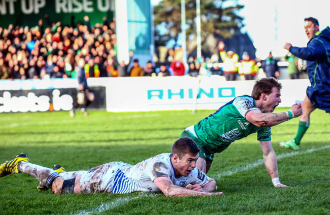 Kieran Marmion celebrates scoring his side's first try