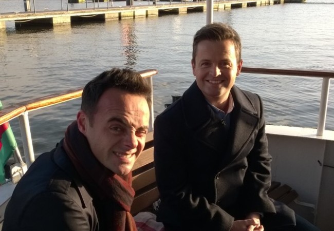 Ant_and_Dec_in_Cardiff_Bay