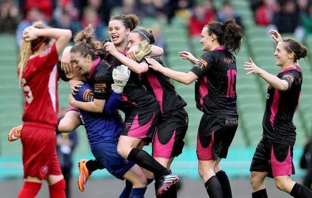 Mary Rose Kelly celebrates with her teammates after wining the penalty shoot-out