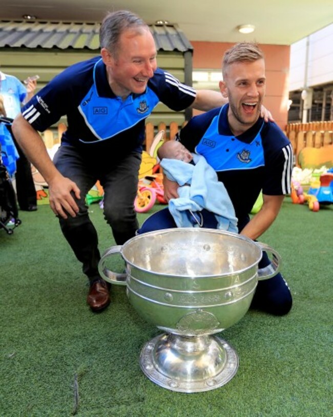 Tom Rothwell with Jim Gavin and Jonny Cooper