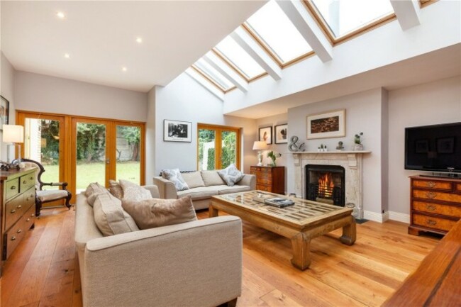 b17939800b03dc4733b7c41ed14d3fe2