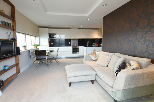 14e036e20bfcda5a761d71cbb4171a08