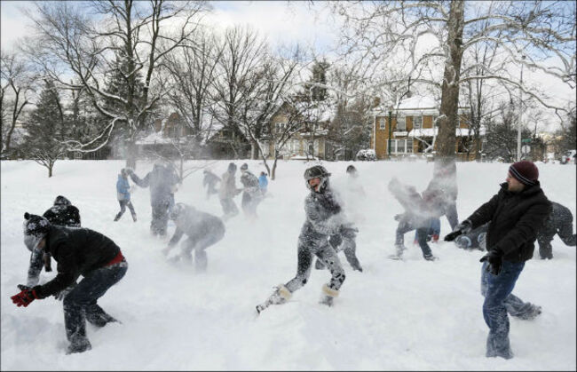 Chelsea-Crockett-Snowball-Fight