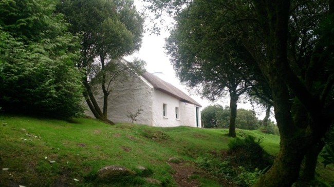 Pearse's_Cottage,_Gortmore,_Rosmuc._Gallaimh