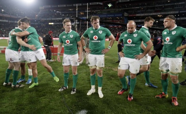 Craig Gilroy, Jamie Heaslip, Rory Best and Rhys Ruddock dejected