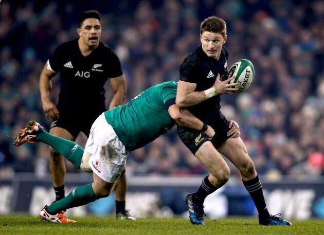 Beauden Barrett tackled by Sean Cronin 19/11//2016