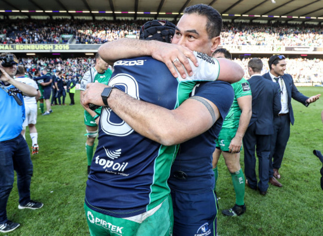 John Muldoon celebrates with Pat Lam