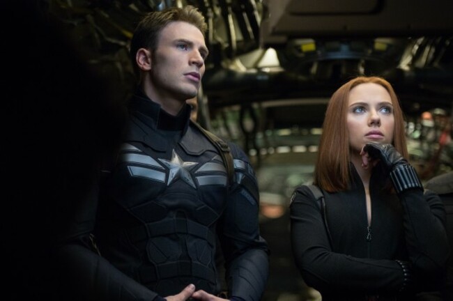 captain-america-the-winter-soldier-chris-evans-scarlett-johansson