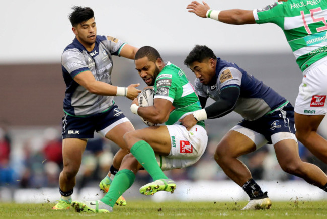 Bundee Aki and Stacey Ili with Michael Tagicakibau