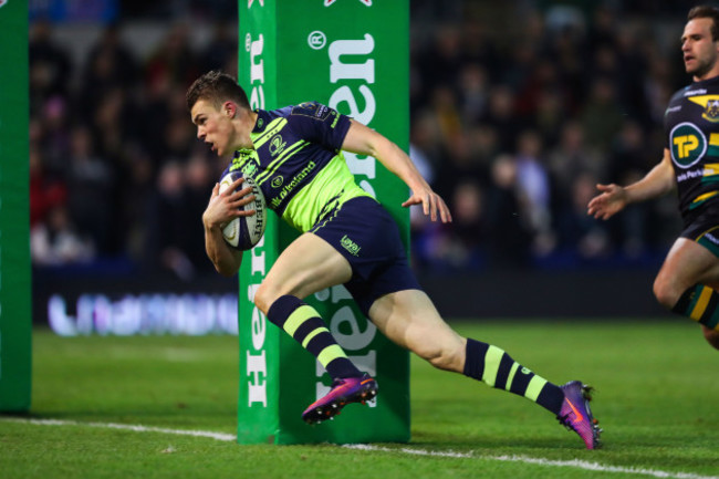 Garry Ringrose scores the first try of the game