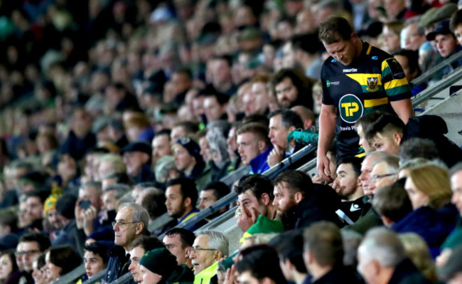 Dylan Hartley leaves the field after being red carded