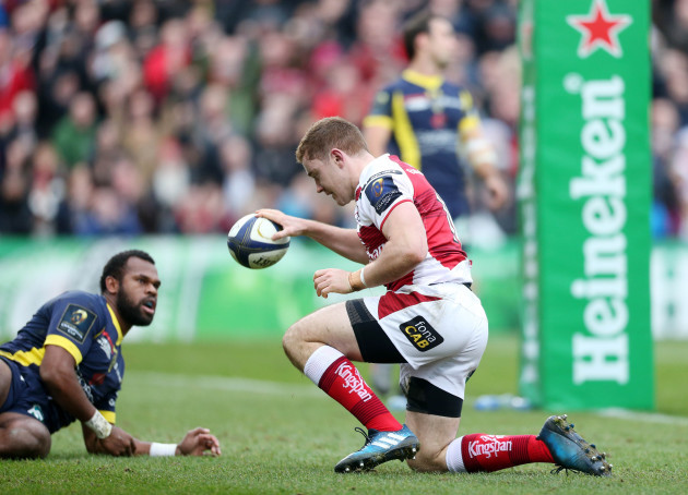 Paddy Jackson scores a try