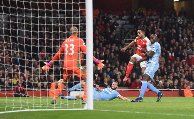 Arsenal v Stoke City - Premier League - Emirates Stadium