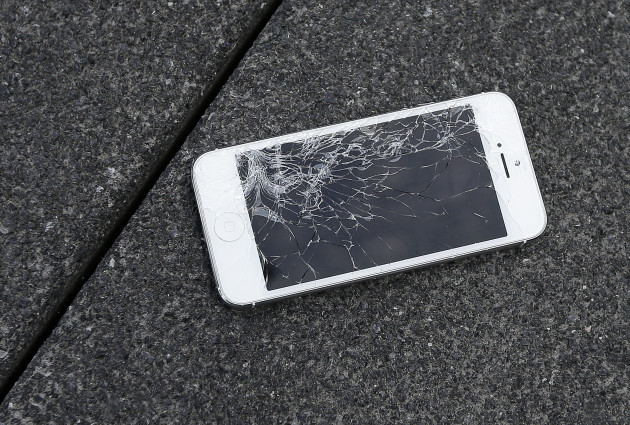 Apple-Banged-Up Phones