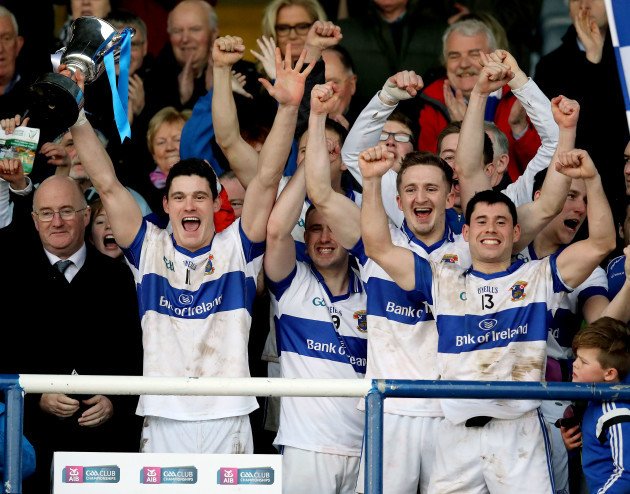 Diarmuid Connolly lifts the trophy