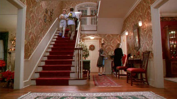 Home-Alone-movie-house-entry-hall-staircase