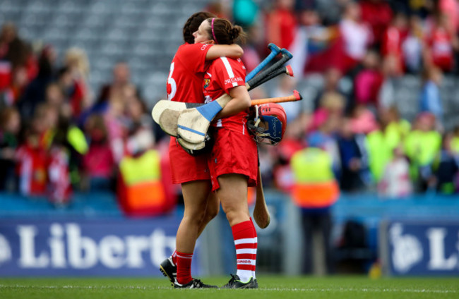 Aoife Murphy and Niamh Ni Chaoimh dejected at the end of the game