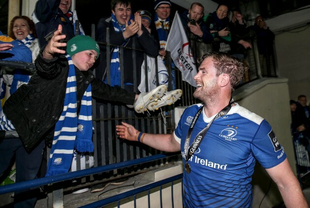 Jamie Heaslip gives his boots to Shane Pedlow