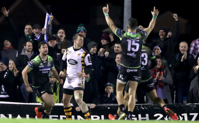 Connacht players celebrate Danie Poolman's try