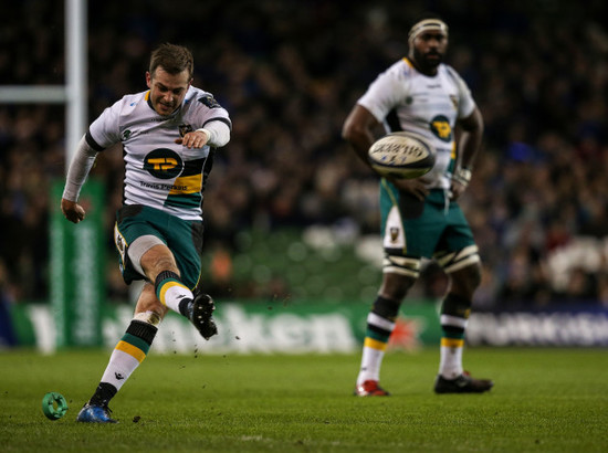 Stephen Myler attempts to kick a penalty