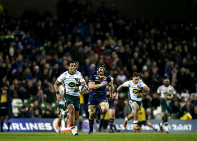 George Pisi breaks away to score an intercept try