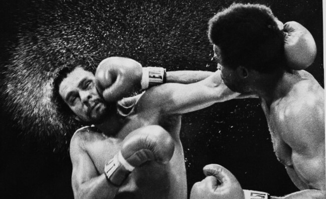 Kirkland Laing v Roberto Duran