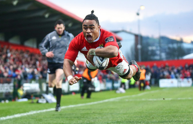 Francis Saili scores his sides second try