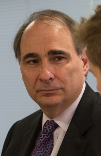 Axelrod meets shadow cabinet