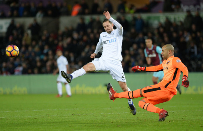 Swansea City v West Ham United - Premier League - Liberty Stadium