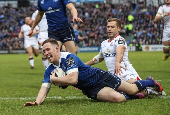 Rory O&rsquo;Loughlin scores a try despite Paul Marshall