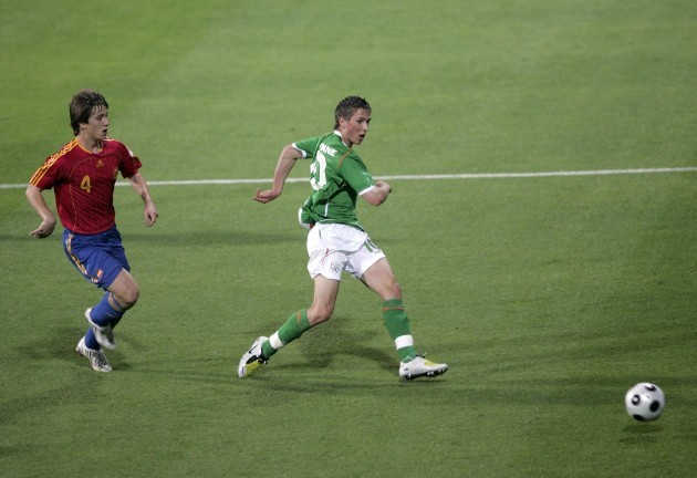 Conor Hourihane of Ireland scores