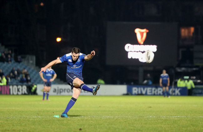 Johnny Sexton kicks a conversion