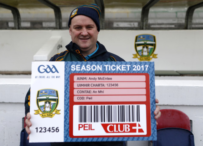 Martin O'Halloran with a new season ticket for Meath manager Andy McEntee