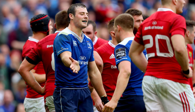 Robbie Henshaw celebrate with Garry Ringrose  after their sides third try