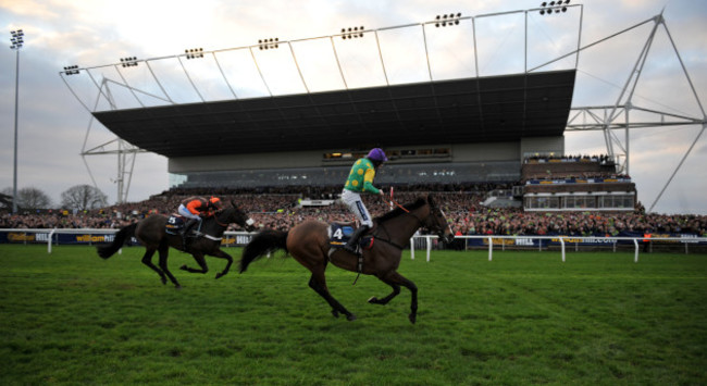 Horse Racing - The William Hill Winter Festival 2011 - King George VI Steeple Chase - Kempton Park