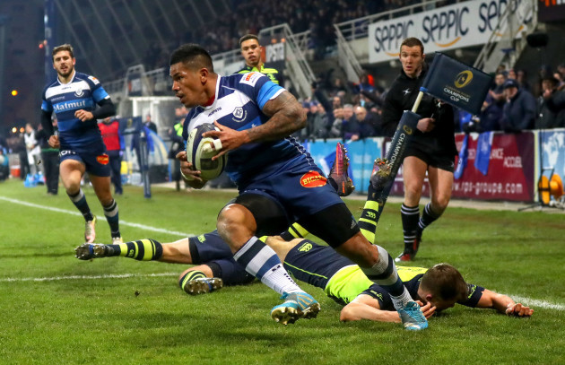 David Smith scores his side's second try