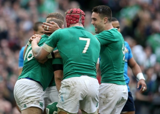 Sean Cronin celebrates his try with Ian Madigan, Josh van der Flier and Conor Murray