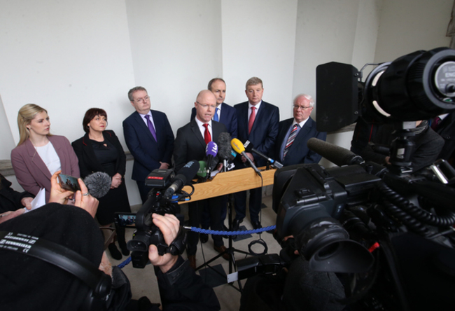 6049 Stephen Donnelly_90501705